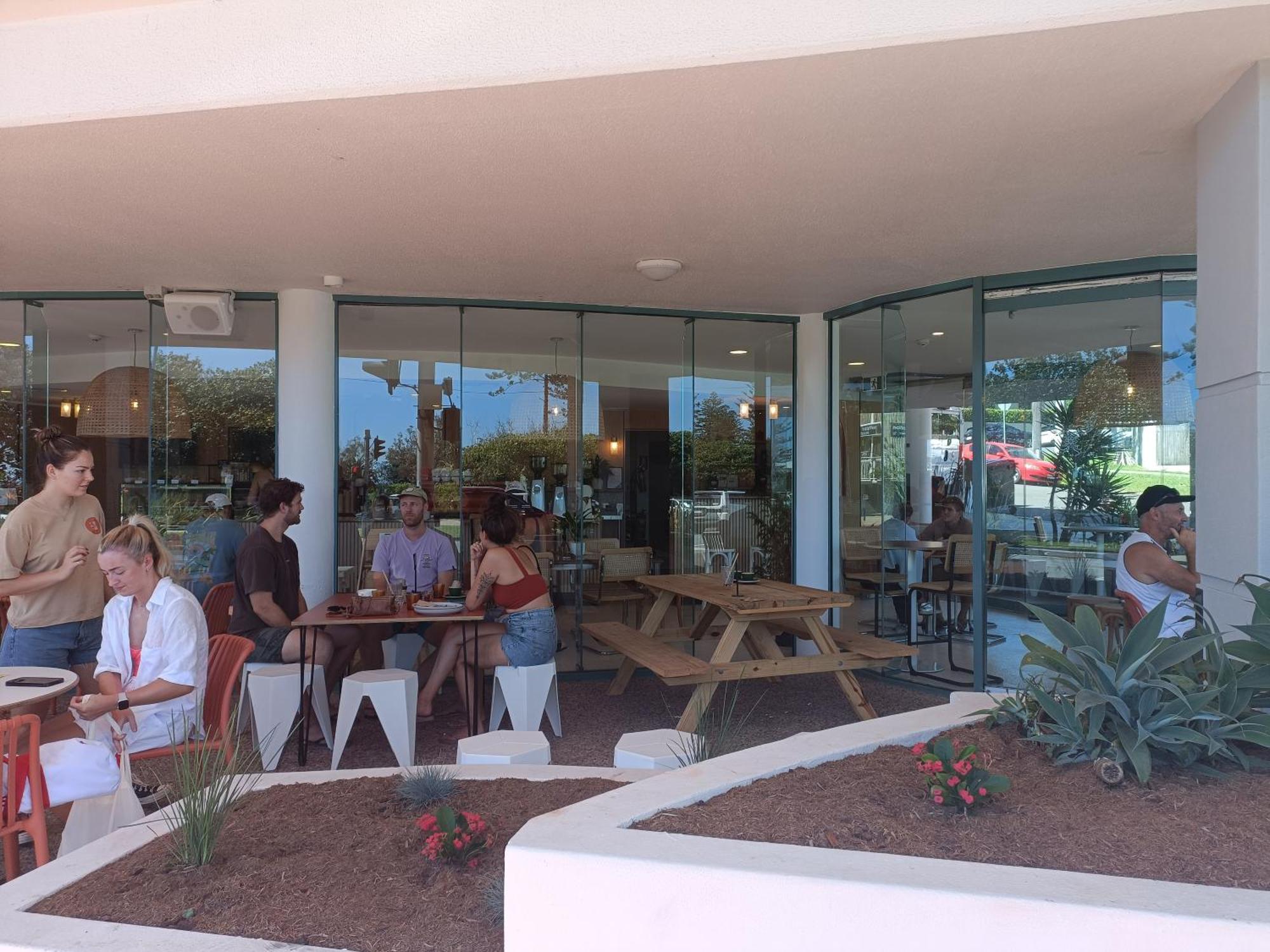 Grand Palais Boolarong Beachside Apartments Alexandra Headland Luaran gambar