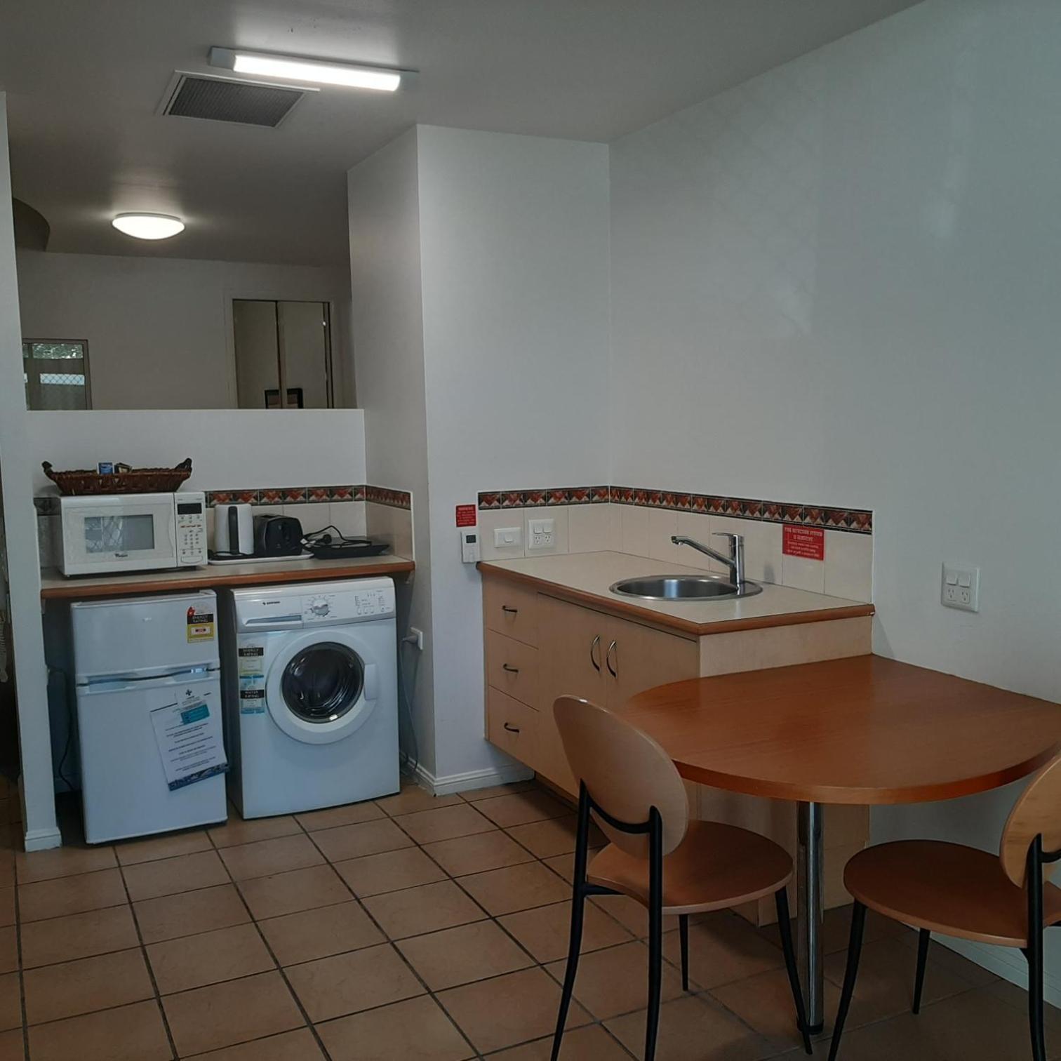 Grand Palais Boolarong Beachside Apartments Alexandra Headland Luaran gambar
