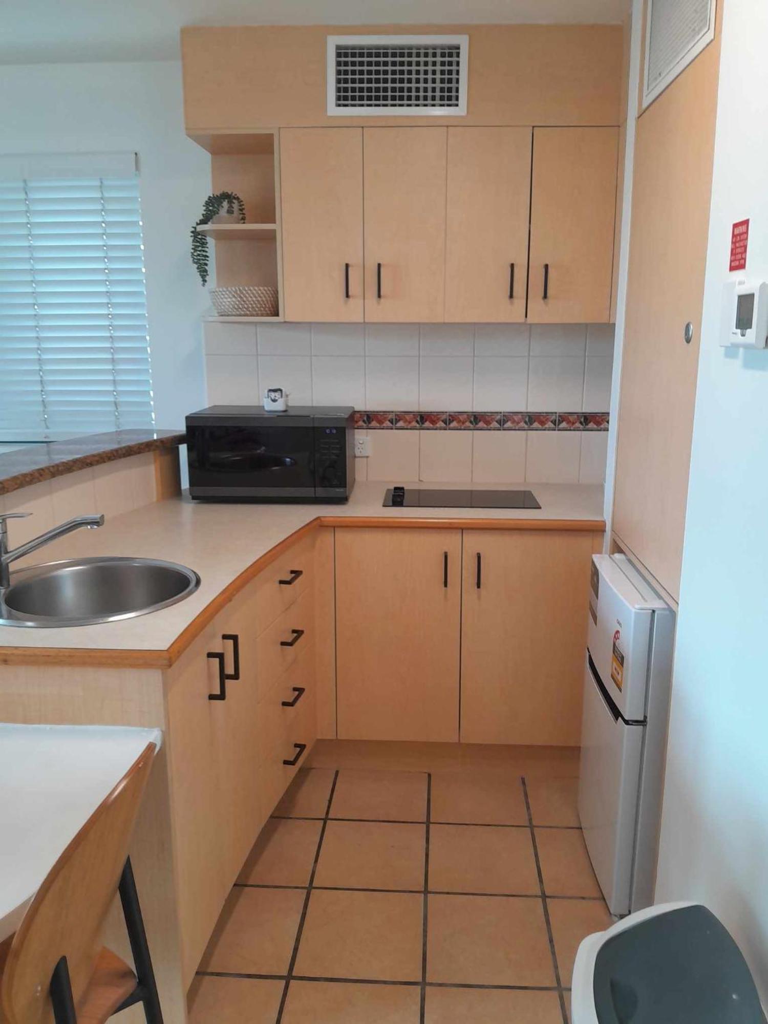 Grand Palais Boolarong Beachside Apartments Alexandra Headland Luaran gambar