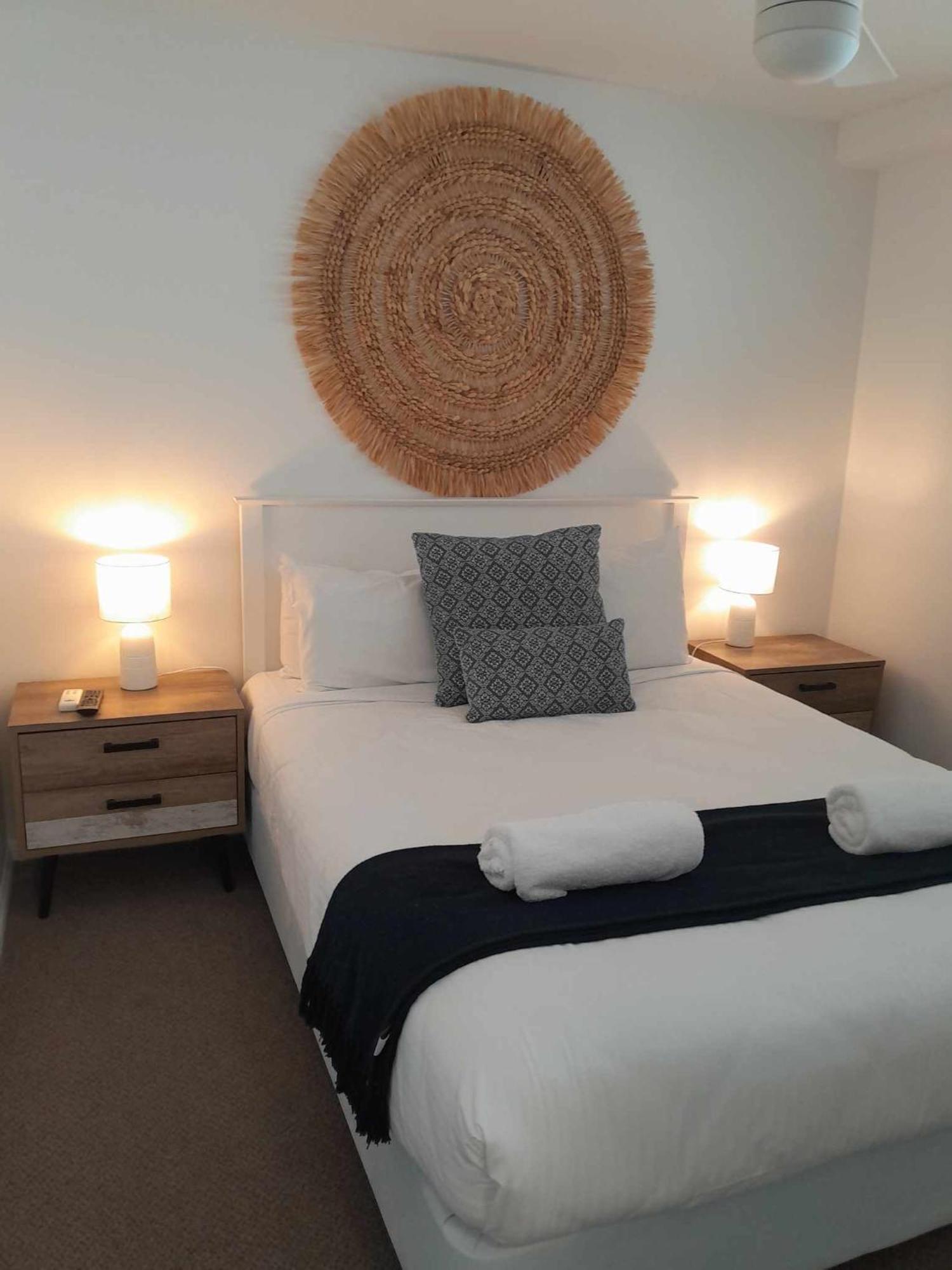 Grand Palais Boolarong Beachside Apartments Alexandra Headland Luaran gambar