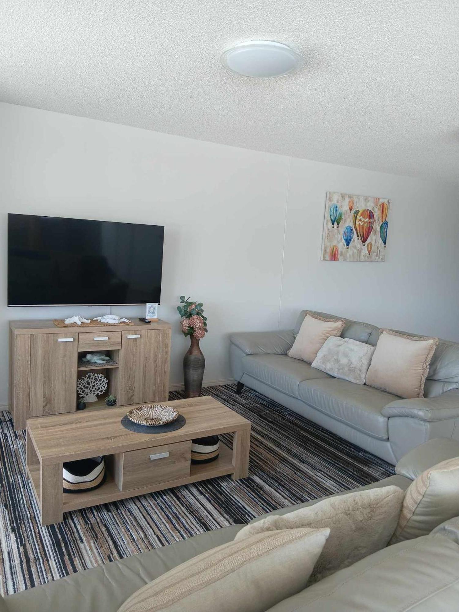 Grand Palais Boolarong Beachside Apartments Alexandra Headland Luaran gambar